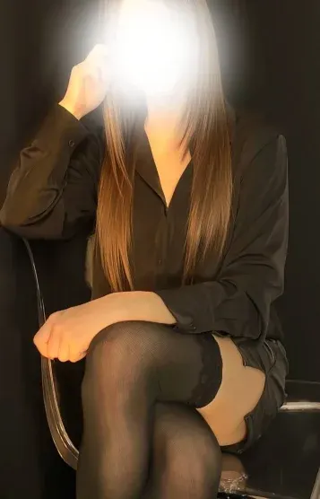 響小山(Mrs.淋しい熱帯魚)の公式プロフィール写真