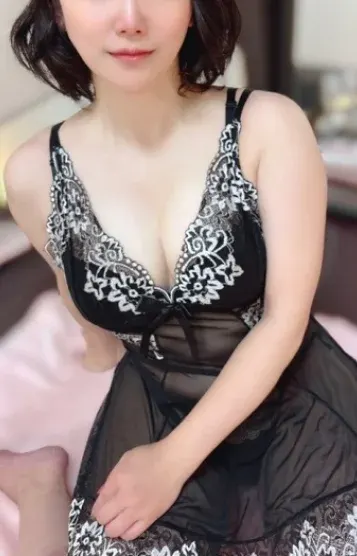 秋月すずか(ミセスファンタジー)の公式プロフィール写真