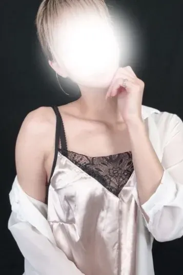 りお(aroma nuts)の公式プロフィール写真