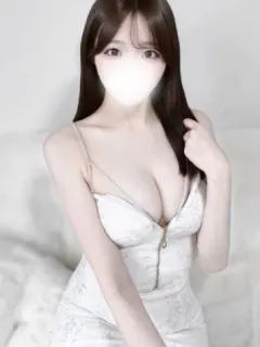 桜井ひな