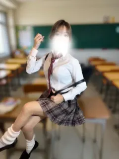 平井じゅな