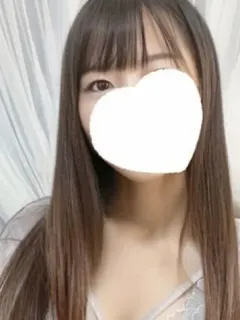 夢咲えれな