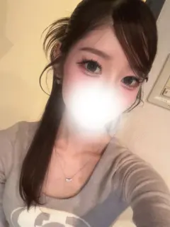 西崎まりあ