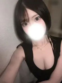 鷹宮ひなの