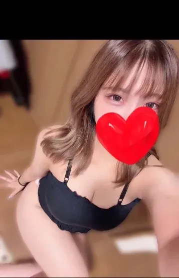 あやみ(KITSUNE)の公式プロフィール写真