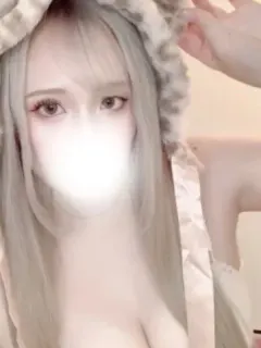 ももあ
