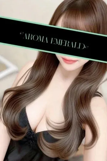 倉木まゆ(Aroma Emerald~アロマ・エメラルド~)の公式プロフィール写真
