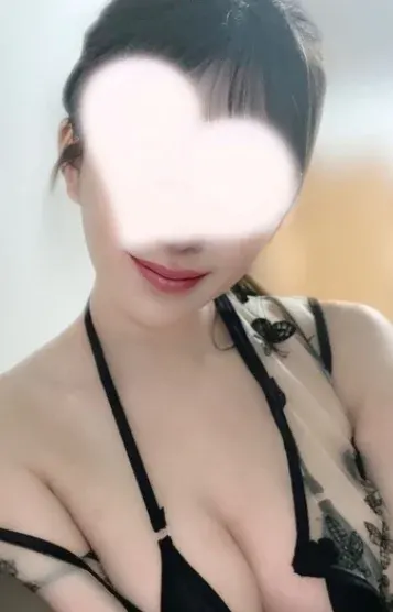白雪 ちふゆ(麻布十番 Carinna〜カリナ〜)の公式プロフィール写真