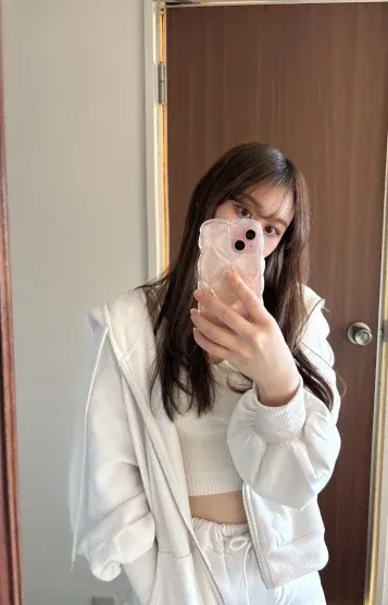 えな(ホールインワン)の公式プロフィール写真
