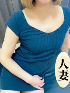 宇佐美えな