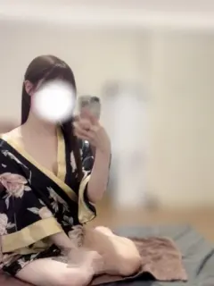 みい