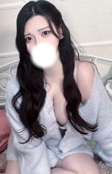 綾瀬める(U-room)の公式プロフィール写真