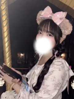 ななこ