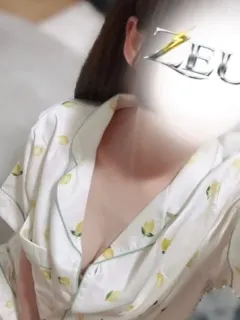 由良 たまき
