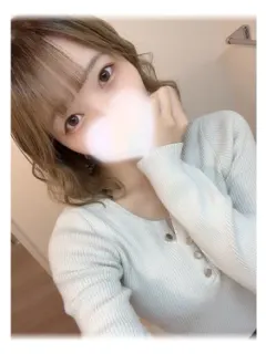 優木ここな