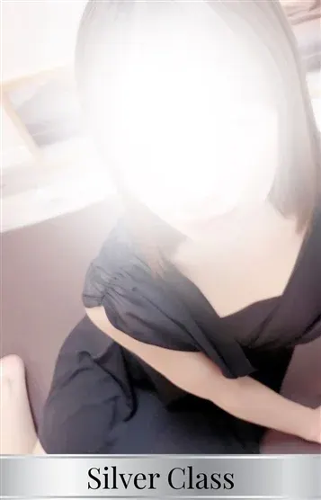 なお(ylissia group (イリシアグループ))の公式プロフィール写真