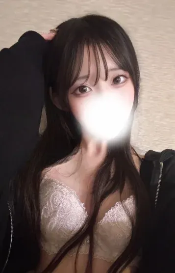 リツ(AROMA QUEEN)の公式プロフィール写真