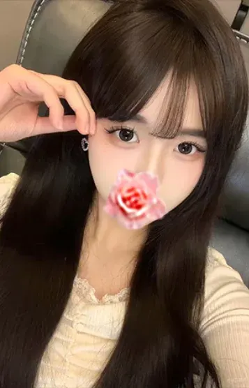 すみ(美少女)の公式プロフィール写真