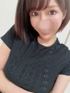ゆりな