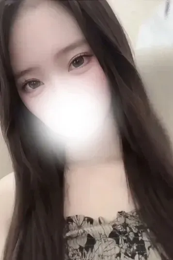 七宮しの(アロマニックス)の公式プロフィール写真
