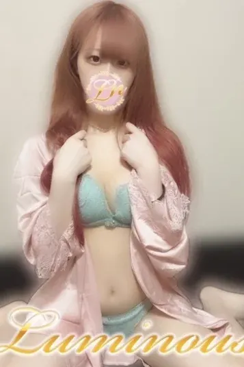 まゆ(Luminus (ルミナス))の公式プロフィール写真