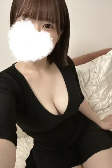 こはる(Nia&Gina(ニアアンドジーナ))の公式プロフィール写真