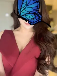 愛美 MANAMI