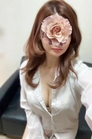 如月るか(竜宮城)の公式プロフィール写真