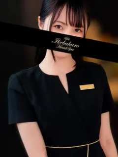 望月ゆずは