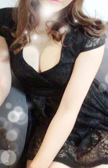 天地(人妻の品格)の公式プロフィール写真
