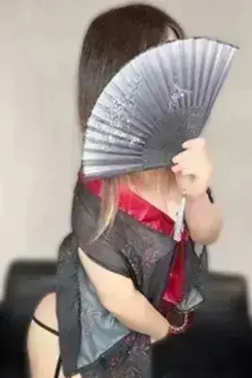 やちよ(月詠-ツクヨミ-)の公式プロフィール写真