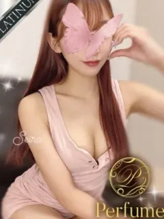 美坂せいら