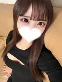 三上 ひな