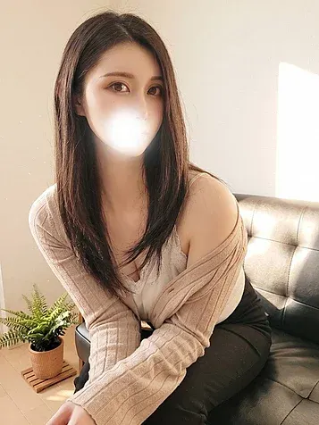 七緒なお(Carezza カレッツァ)の公式プロフィール写真