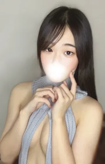 えま(C-MOON(シームーン))の公式プロフィール写真