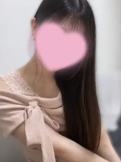 華本ひな
