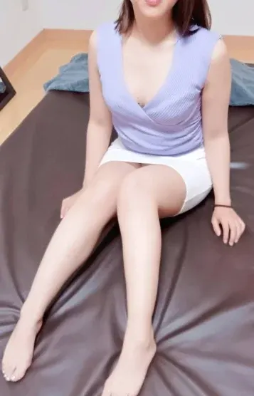 彩(Mrs.優華)の公式プロフィール写真