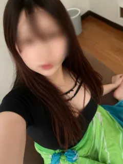 瀬名ありさ