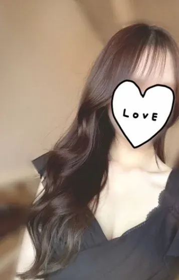 綾瀬まき⭐︎ゴールド(もふもふうさぎ)の公式プロフィール写真