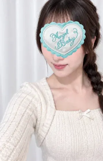 綾瀬 花穂(Le Plus Haut Tokyo)の公式プロフィール写真
