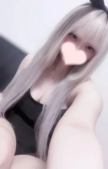 シイナ F(AROMA SPLASH(アロマ スプラッシュ))の公式プロフィール写真