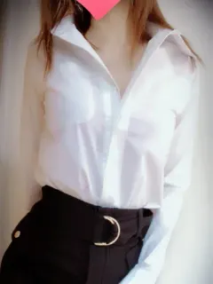 蒼井エレナ