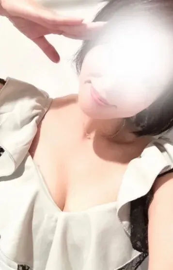城田(美魔女)の公式プロフィール写真