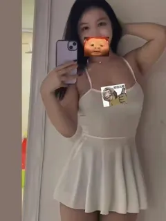 エミリ