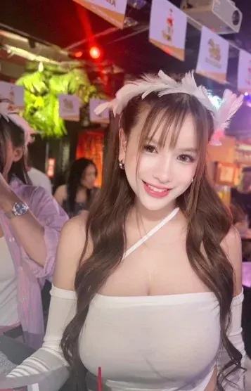 バービー(タイマッサージ refresh spa 上野)の公式プロフィール写真
