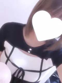 新人 まゆ
