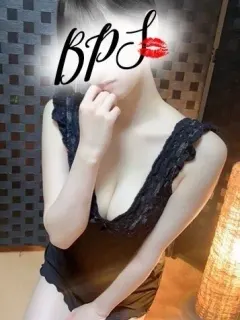 妃 しおん