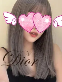エミリ