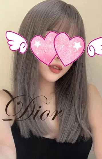 エミリ(Dior)の公式プロフィール写真