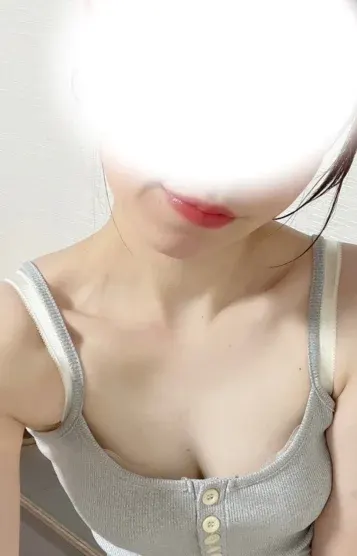 新人かえで(ハニーメロン)の公式プロフィール写真